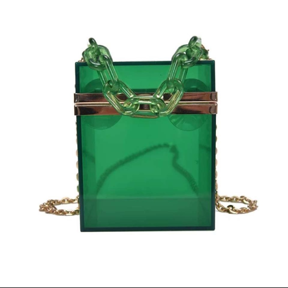 “Clear Cube”